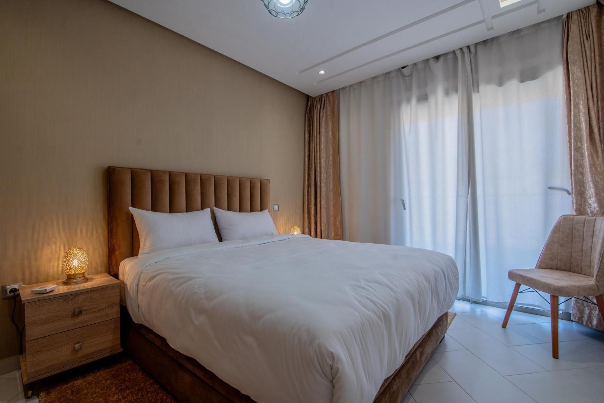 Apartment Luxury Seafront 99sqm With Wi-fi And Parking