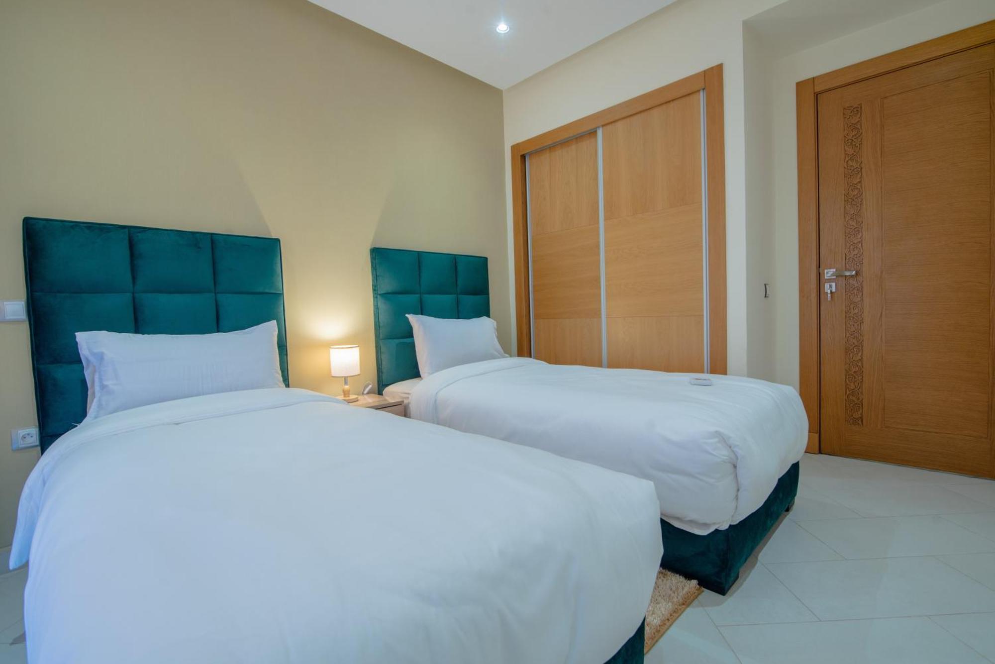Luxury Seafront 99sqm With Wi-fi And Parking