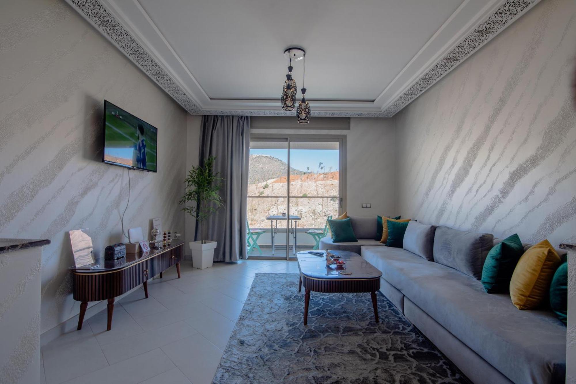 Luxury Seafront 99sqm With Wi-fi And Parking Apartment Agadir