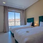 Luxury Seafront Apartment 99Sqm With Wi-Fi And Parking