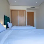 Luxury Seafront Apartment 99Sqm With Wi-Fi And Parking