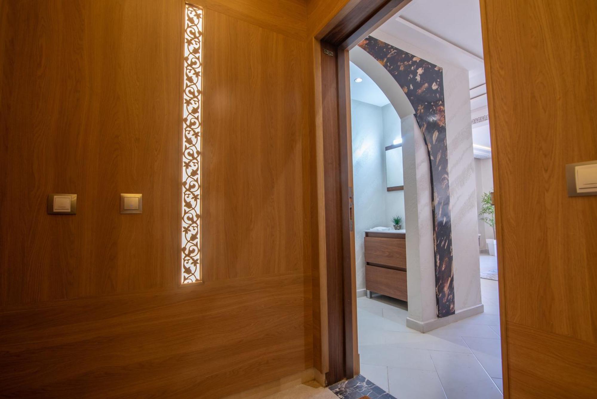 Apartment Luxury Seafront 99sqm With Wi-fi And Parking Agadir